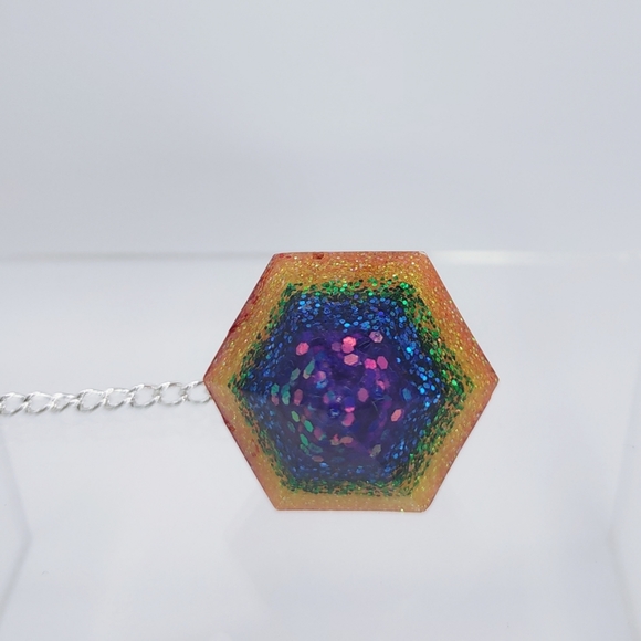 Rainbow sparkled handcrafted resin dowsing pendulum silver tone chain - Picture 10 of 12